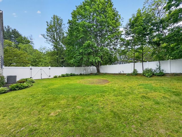 19 Tilton Ln, Andover, MA 01810