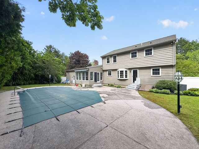 19 Tilton Ln, Andover, MA 01810