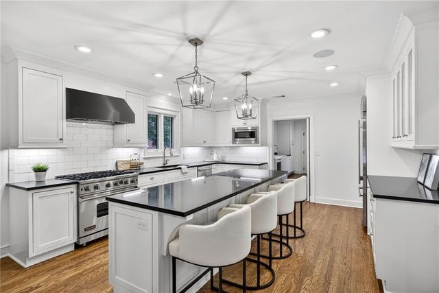 62 Blackland Road NW, Atlanta, GA 30342