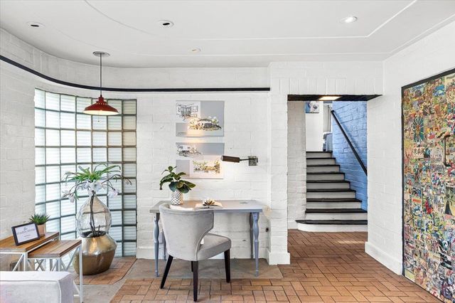 1018 W Morris Ave, Modesto, CA 95350