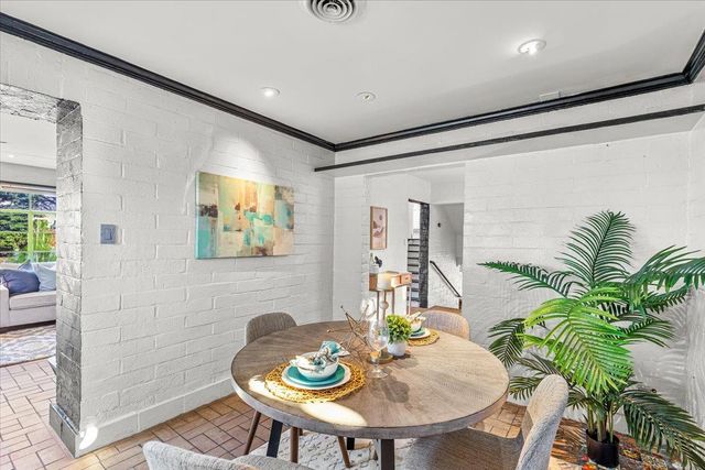 1018 W Morris Ave, Modesto, CA 95350