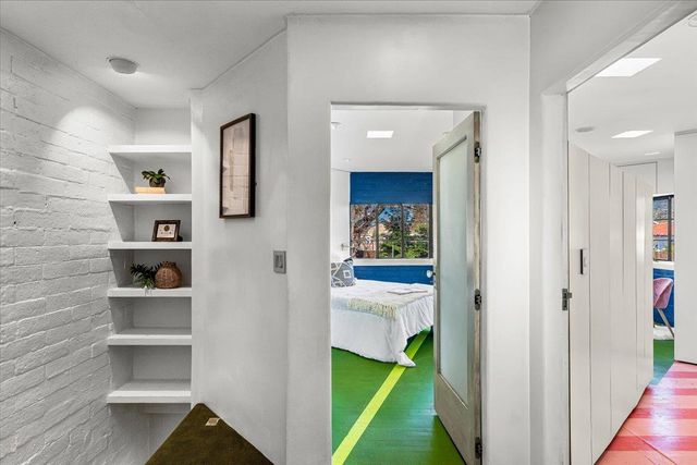 1018 W Morris Ave, Modesto, CA 95350