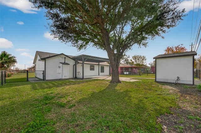 3527 La Retama Dr Drive, Houston, TX 77013