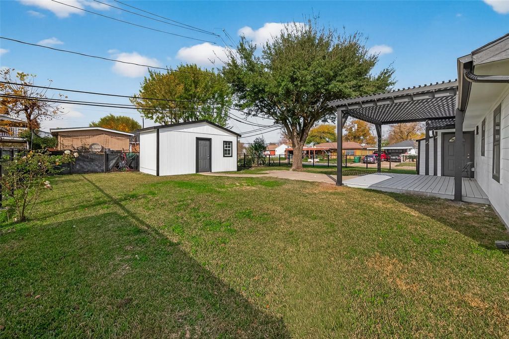 3527 La Retama Dr Drive, Houston, TX 77013