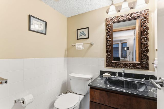 198 6th Street E 501, Saint Paul, MN 55101