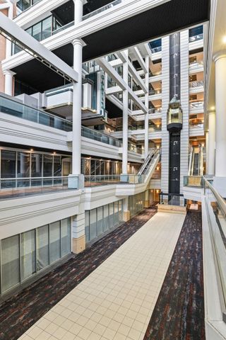 198 6th Street E 501, Saint Paul, MN 55101