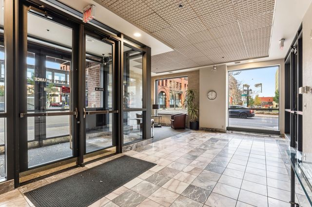 198 6th Street E 501, Saint Paul, MN 55101