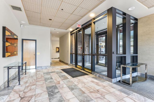 198 6th Street E 501, Saint Paul, MN 55101