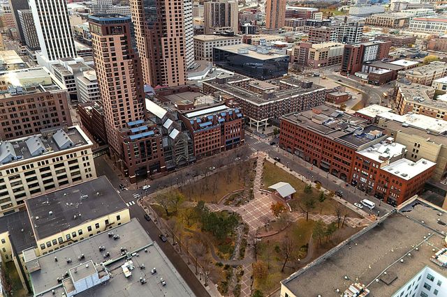 198 6th Street E 501, Saint Paul, MN 55101