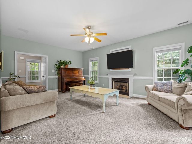 122 Forest Lane, Swansboro, NC 28584