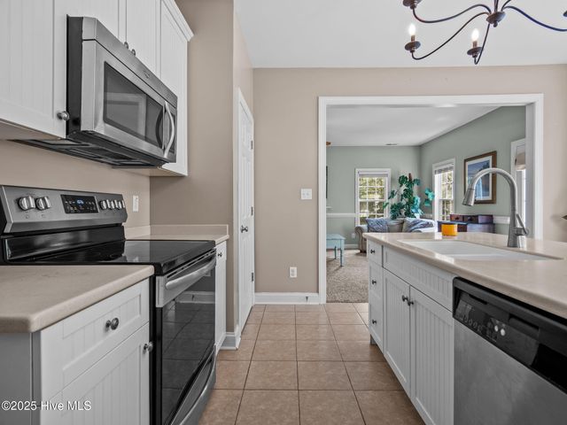 122 Forest Lane, Swansboro, NC 28584
