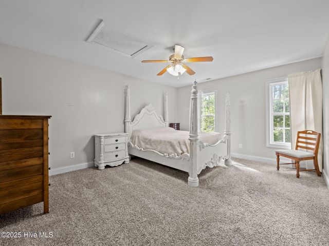 122 Forest Lane, Swansboro, NC 28584