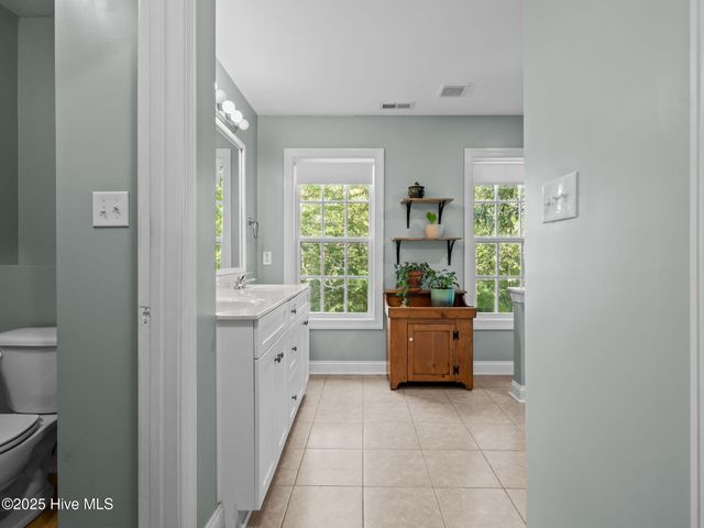 122 Forest Lane, Swansboro, NC 28584