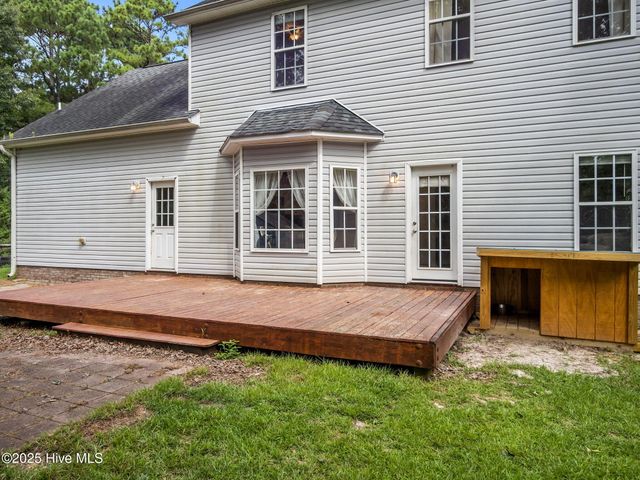 122 Forest Lane, Swansboro, NC 28584