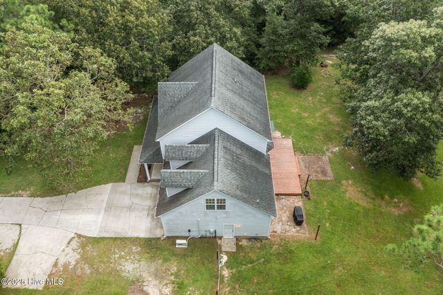 122 Forest Lane, Swansboro, NC 28584