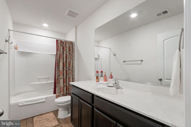 17340 MARY ADAMS AVE, Bowling Green, VA 22427