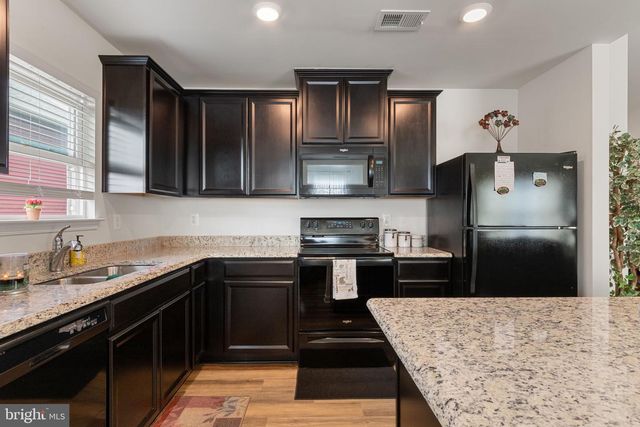 17340 MARY ADAMS AVE, Bowling Green, VA 22427