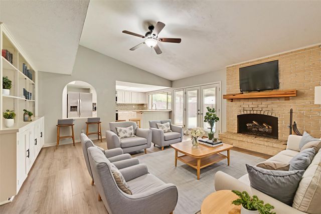 936 Mossvine Drive, Plano, TX 75023