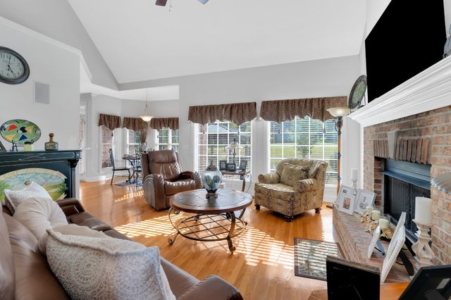102 Waycross Dr, Shelbyville, TN 37160