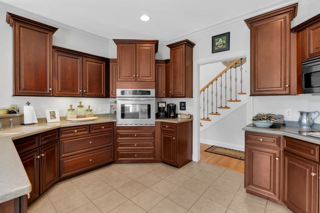 102 Waycross Dr, Shelbyville, TN 37160