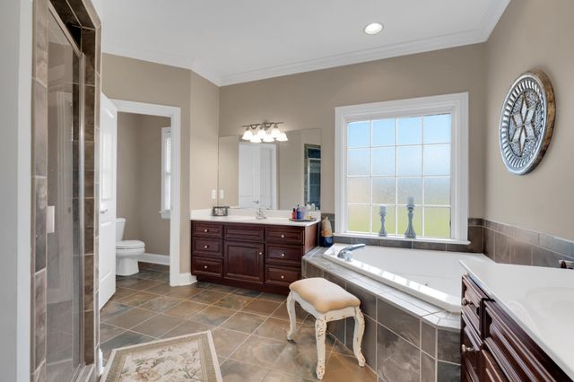 102 Waycross Dr, Shelbyville, TN 37160