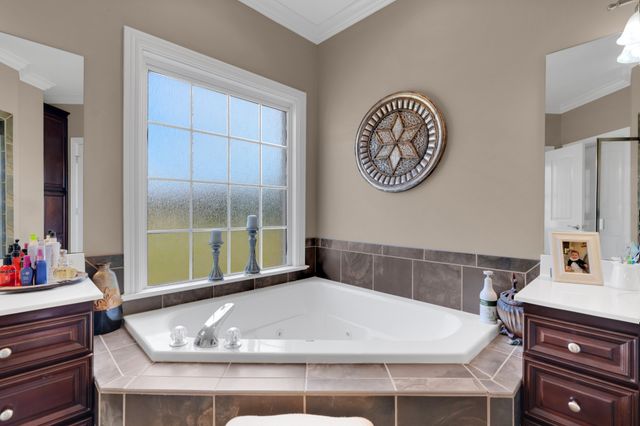 102 Waycross Dr, Shelbyville, TN 37160