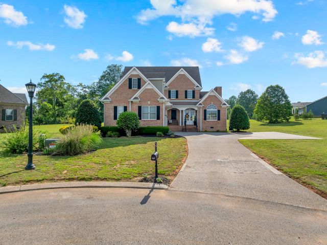 102 Waycross Dr, Shelbyville, TN 37160