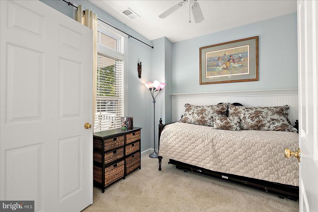Image 108 of property listing at 30 SEASIDE DR #LUS-BR, Ocean City, MD 21842