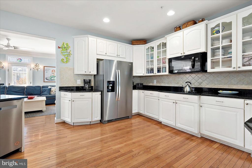 Image 21 of property listing at 30 SEASIDE DR #LUS-BR, Ocean City, MD 21842