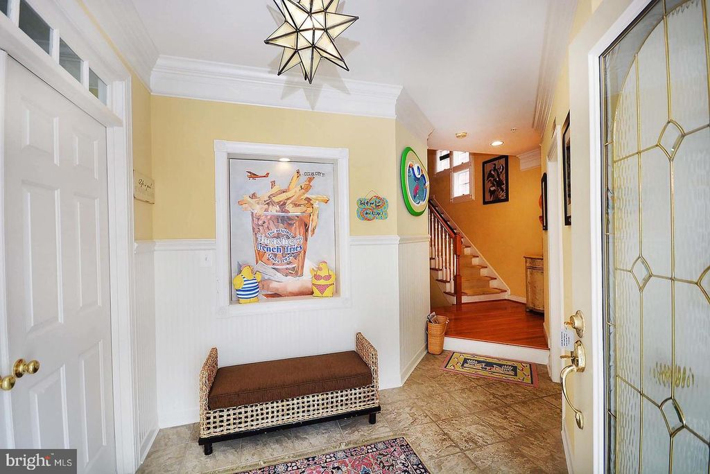 Image 3 of property listing at 30 SEASIDE DR #LUS-BR, Ocean City, MD 21842
