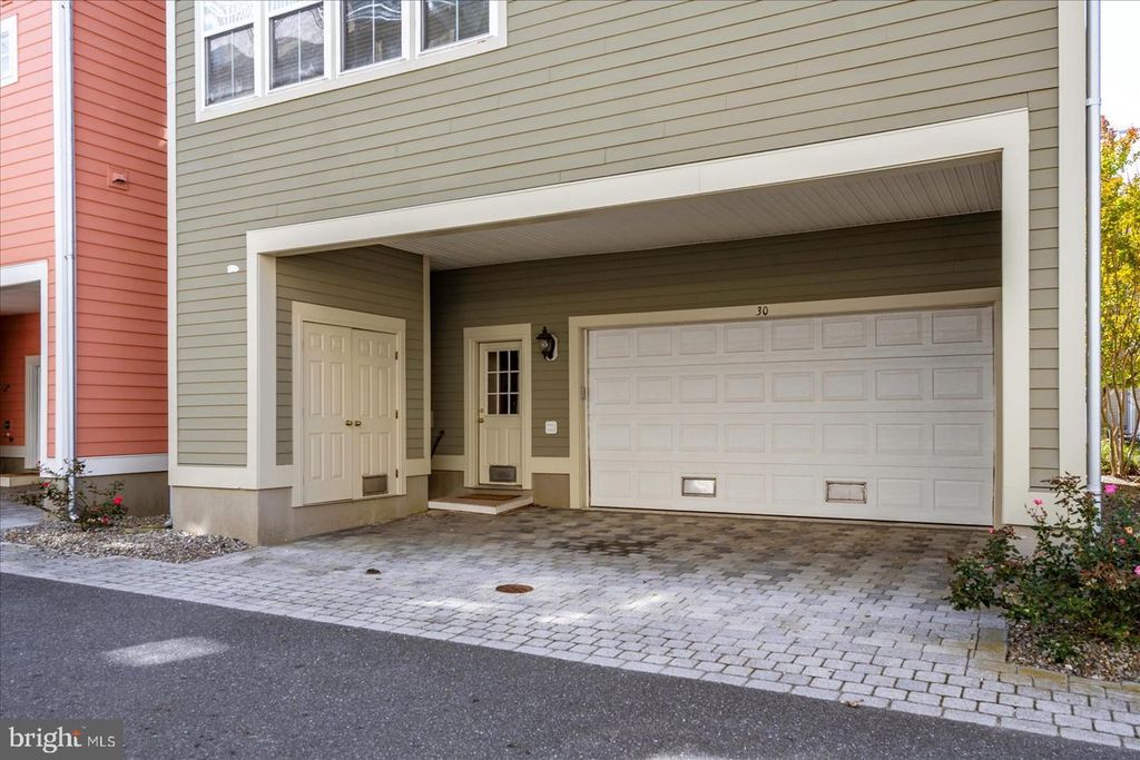 Image 89 of property listing at 30 SEASIDE DR #LUS-BR, Ocean City, MD 21842
