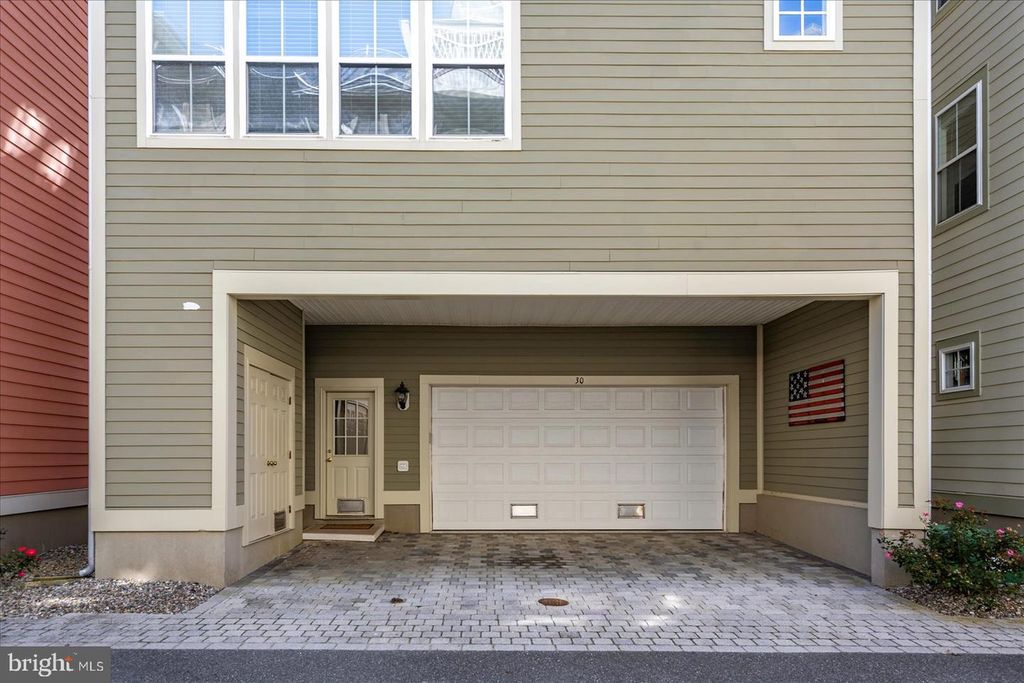 Image 90 of property listing at 30 SEASIDE DR #LUS-BR, Ocean City, MD 21842