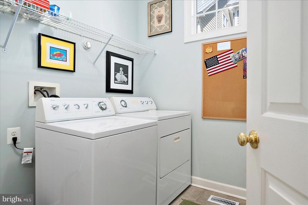 Image 95 of property listing at 30 SEASIDE DR #LUS-BR, Ocean City, MD 21842