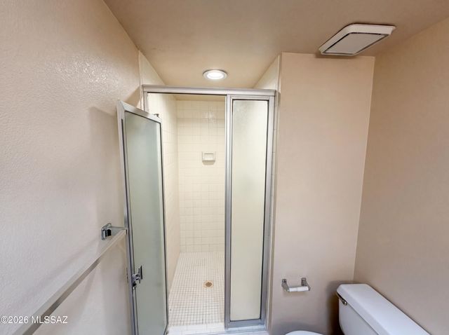 1200 E River Road C37, Tucson, AZ 85718