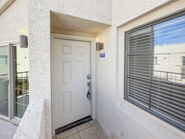 1200 E River Road C37, Tucson, AZ 85718
