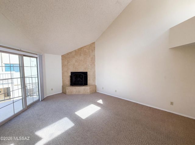 1200 E River Road C37, Tucson, AZ 85718