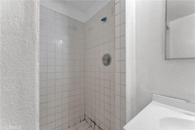 20020 Alburtis Avenue, Lakewood, CA 90715