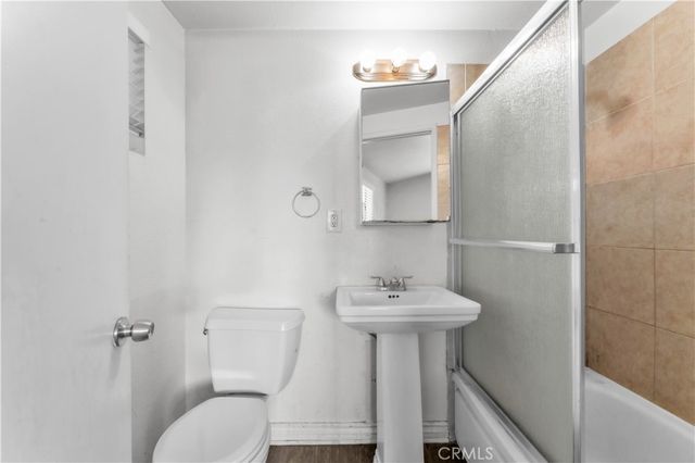 20020 Alburtis Avenue, Lakewood, CA 90715