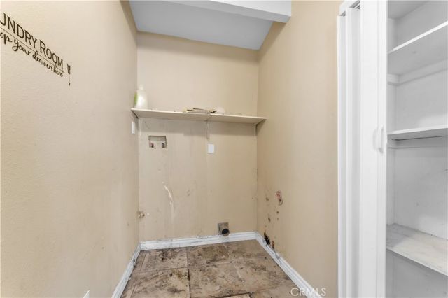 20020 Alburtis Avenue, Lakewood, CA 90715