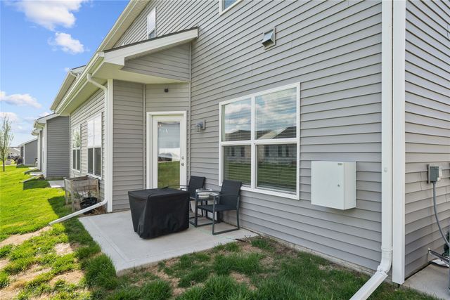 1235 NW 33rd Lane, Ankeny, IA 50023