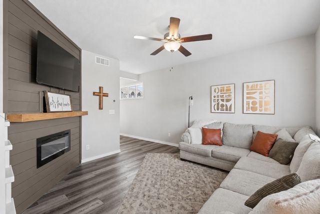 1235 NW 33rd Lane, Ankeny, IA 50023