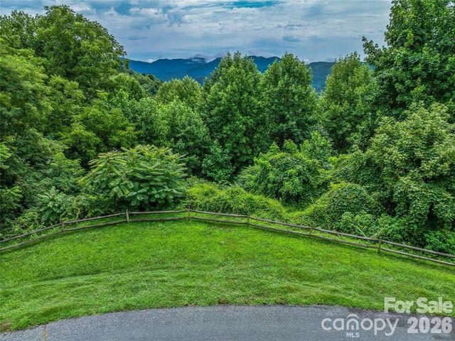 9999 Kestrel Lane, Black Mountain, NC 28711