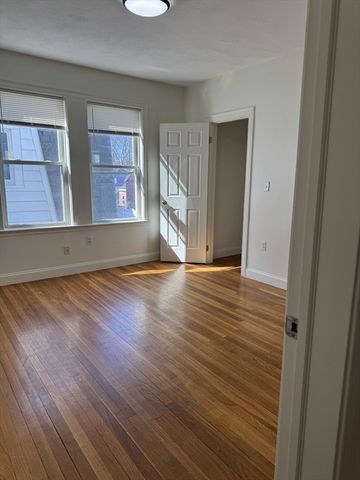 382 Salem 2, Medford, MA 02155