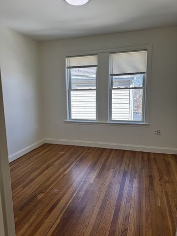 382 Salem 2, Medford, MA 02155