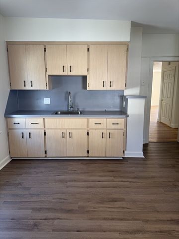 382 Salem 2, Medford, MA 02155