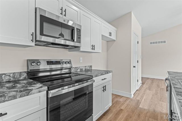 10523 Acorn Drive, Hillsboro, MO 63050