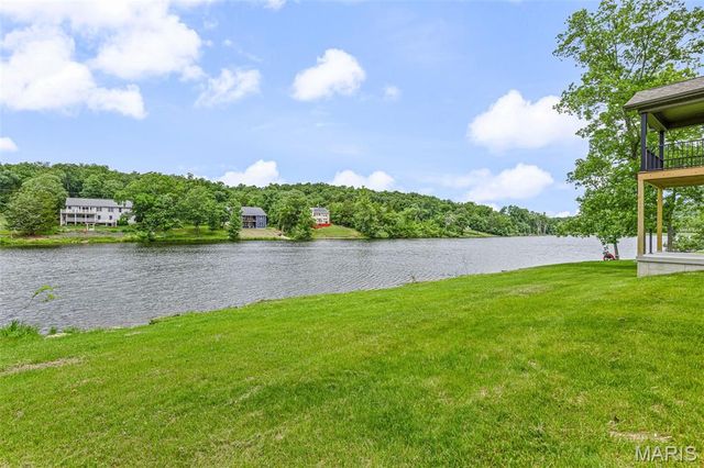 10523 Acorn Drive, Hillsboro, MO 63050