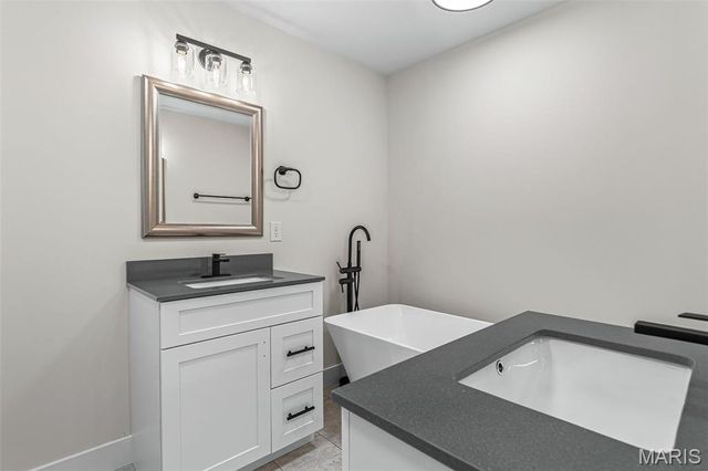 10523 Acorn Drive, Hillsboro, MO 63050