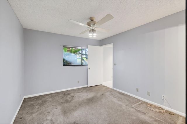 6655 Kensington Lane, Delray Beach, FL 33446