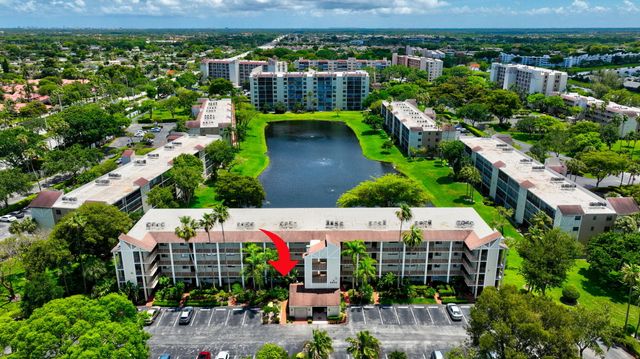 6655 Kensington Lane, Delray Beach, FL 33446